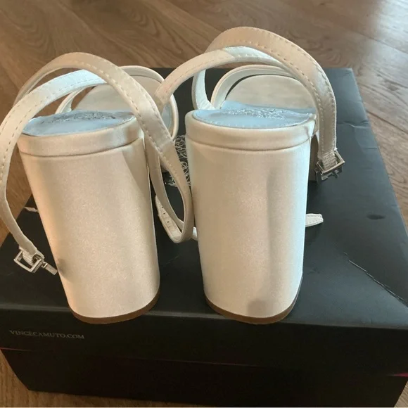 NEW Vince Camuto Pendry4 Platform Sandals - Picture 7 of 9